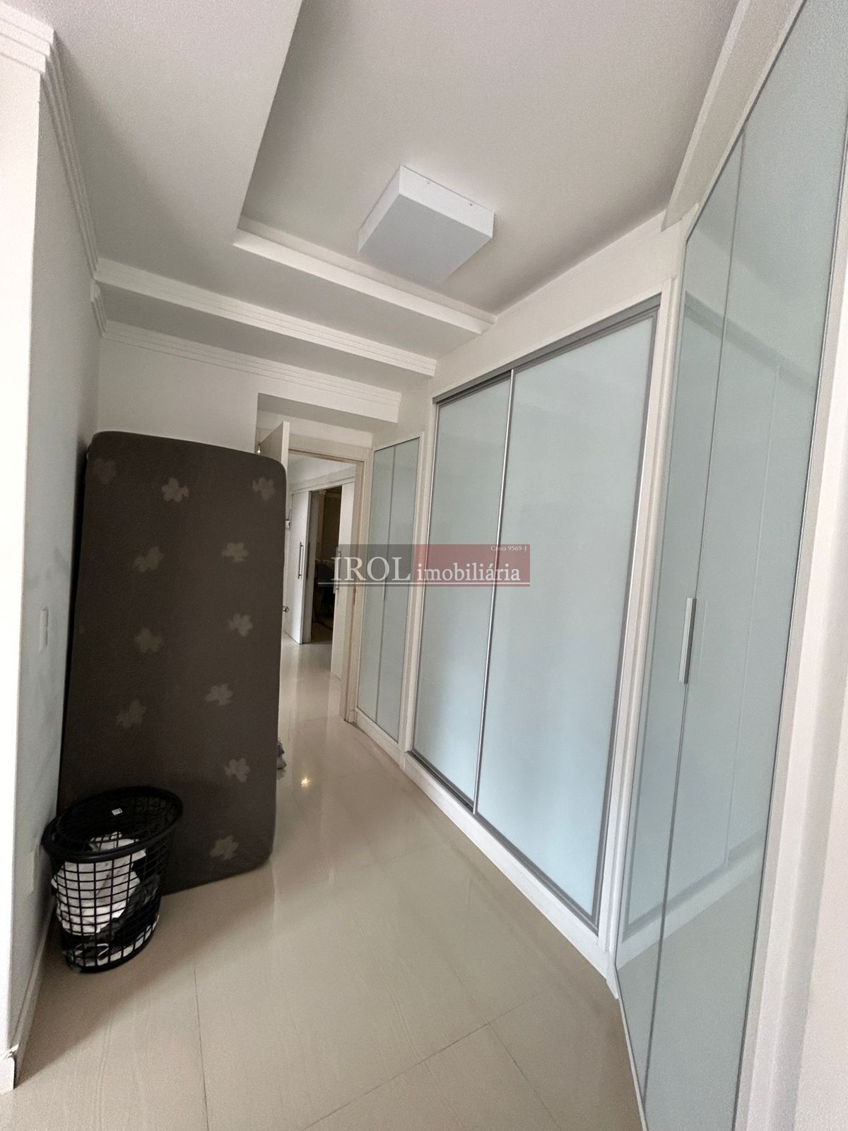 Apartamento à venda com 3 quartos, 202m² - Foto 10