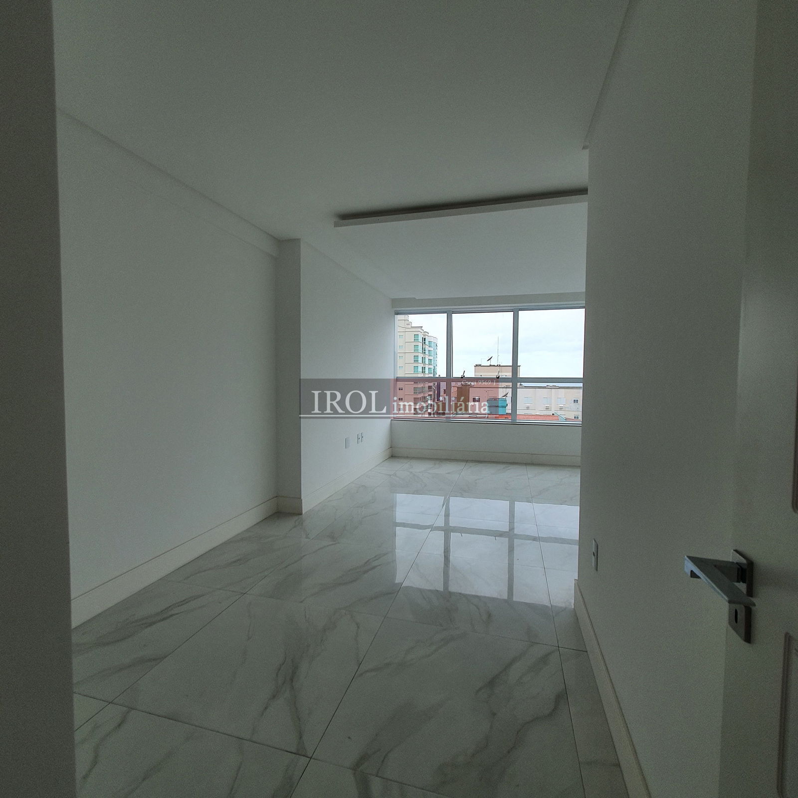 Apartamento à venda com 4 quartos, 280m² - Foto 15