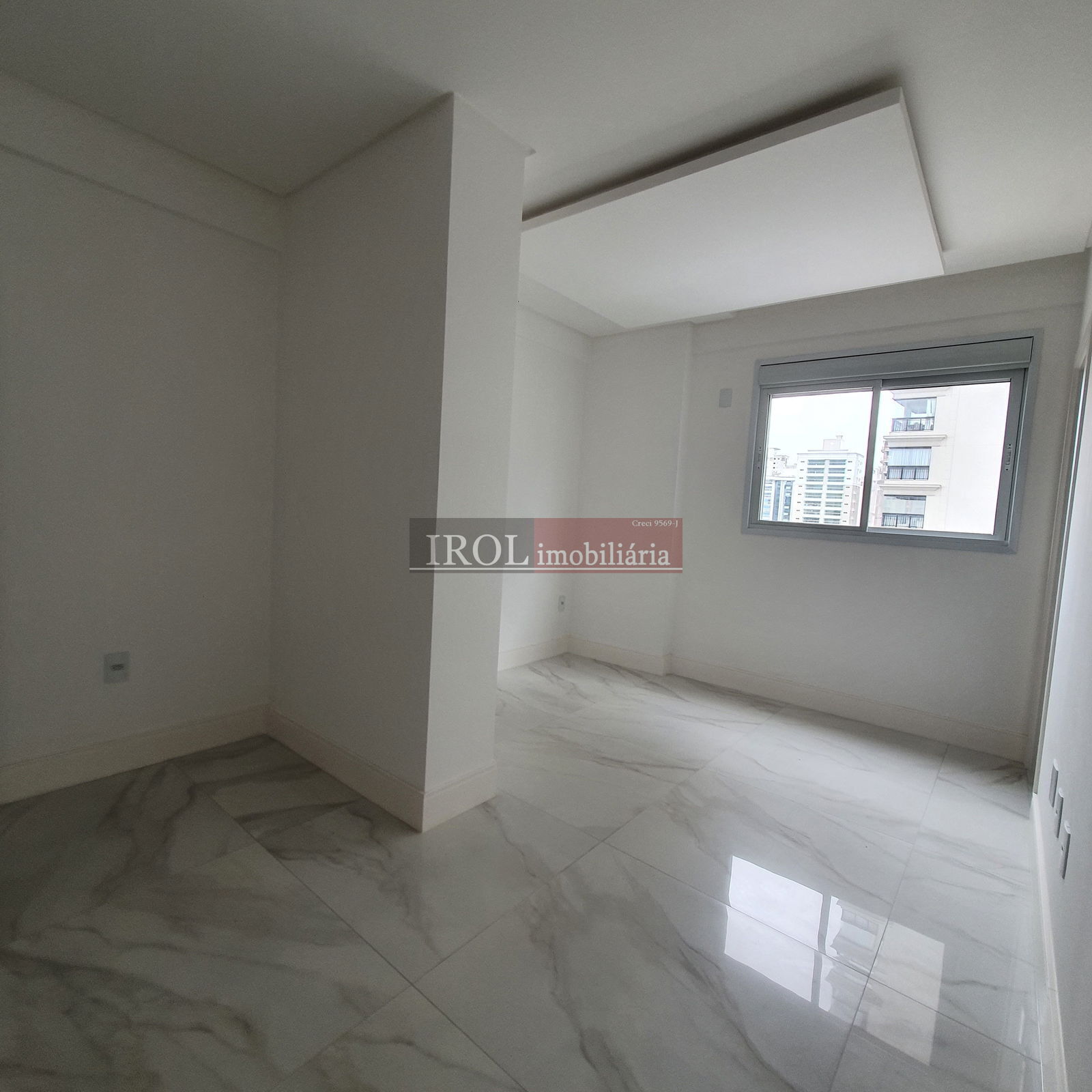 Apartamento à venda com 4 quartos, 280m² - Foto 9