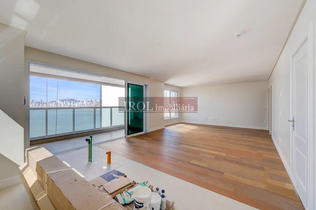 Apartamento à venda com 3 quartos, 160m² - Foto 3