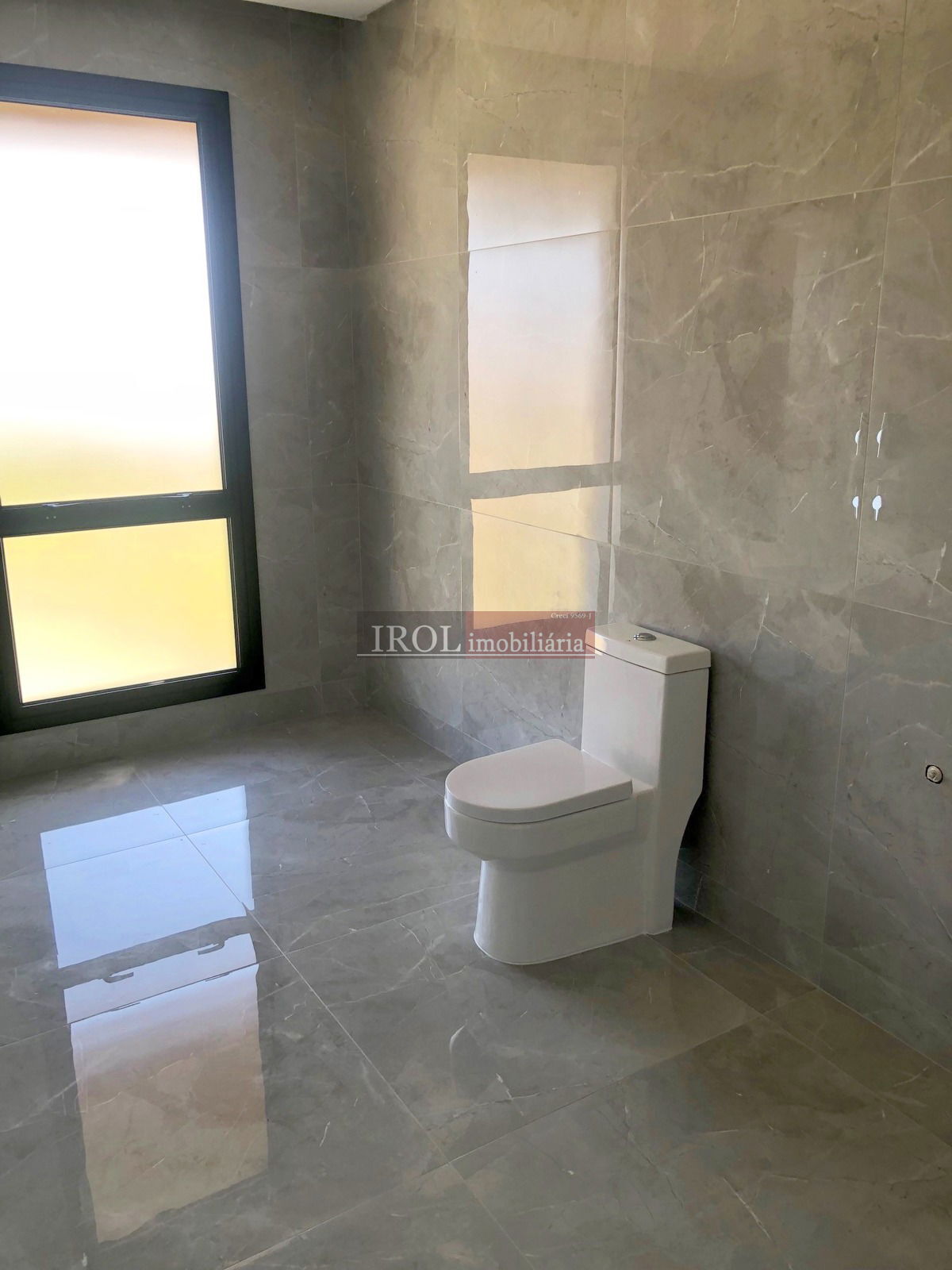 Casa à venda com 4 quartos, 386m² - Foto 16