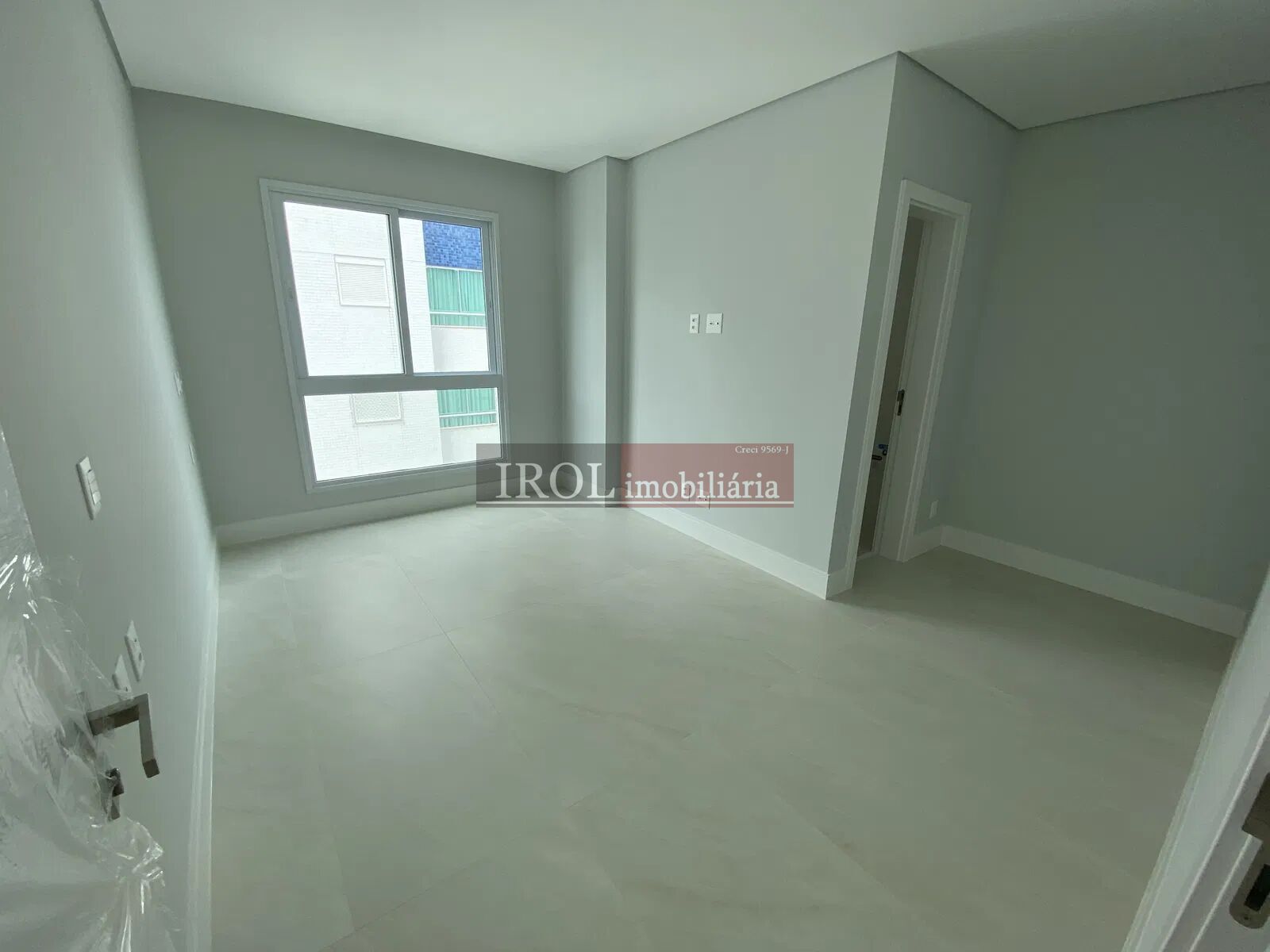 Apartamento à venda com 4 quartos, 132m² - Foto 12