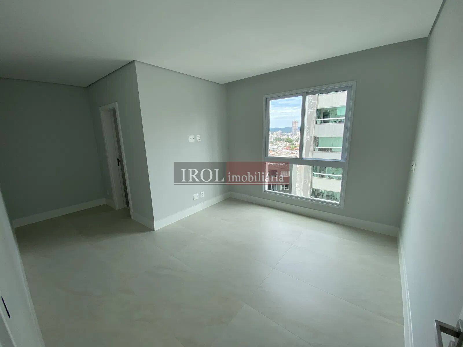 Apartamento à venda com 4 quartos, 132m² - Foto 10