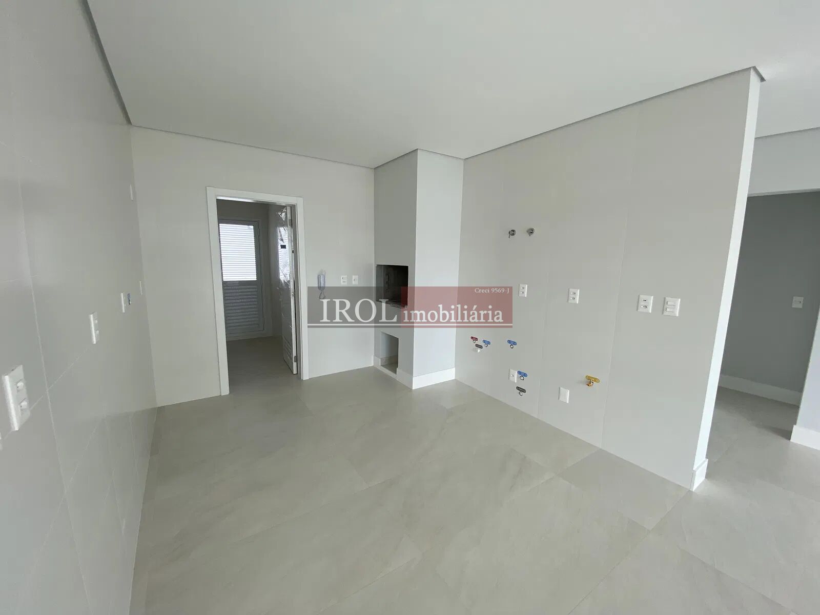 Apartamento à venda com 4 quartos, 132m² - Foto 6