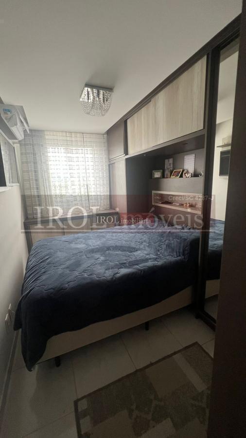 Apartamento à venda com 2 quartos, 57m² - Foto 15