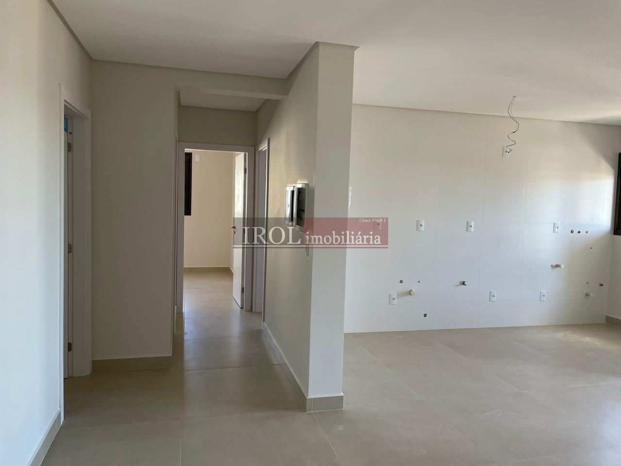 Apartamento à venda com 3 quartos, 96m² - Foto 4