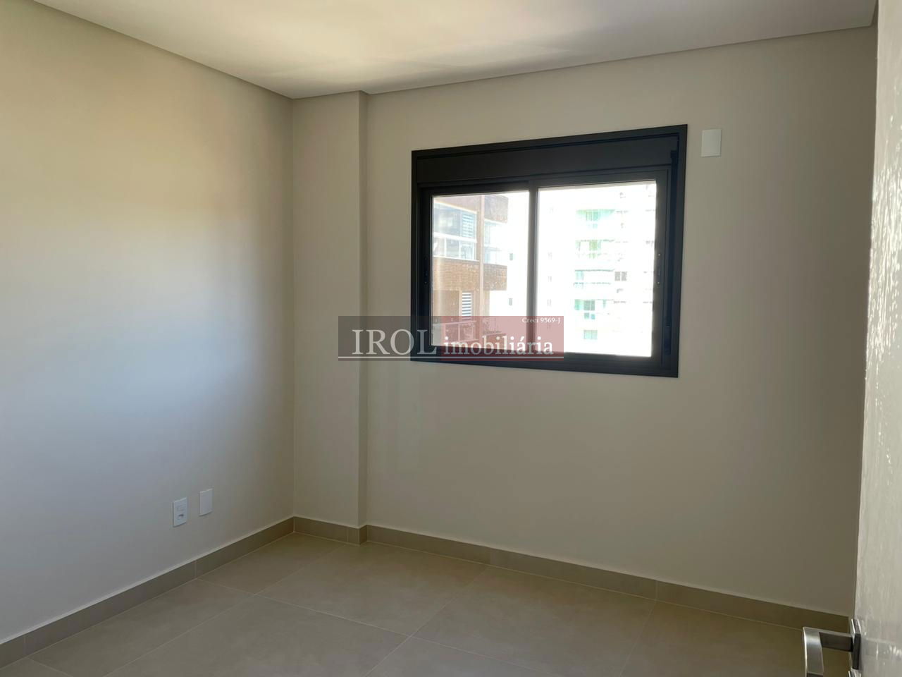 Apartamento à venda com 3 quartos, 96m² - Foto 13