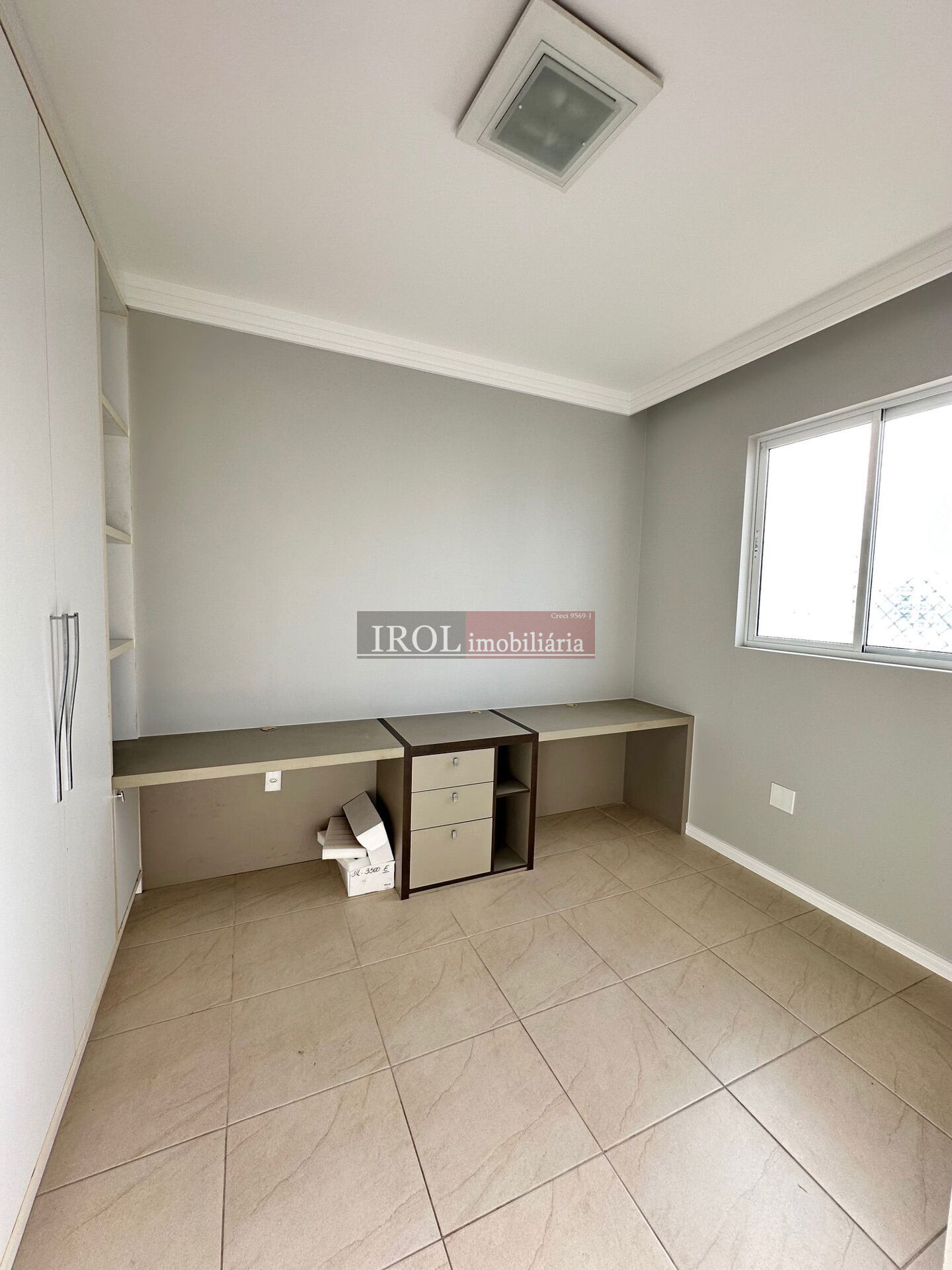 Apartamento à venda com 2 quartos, 110m² - Foto 6