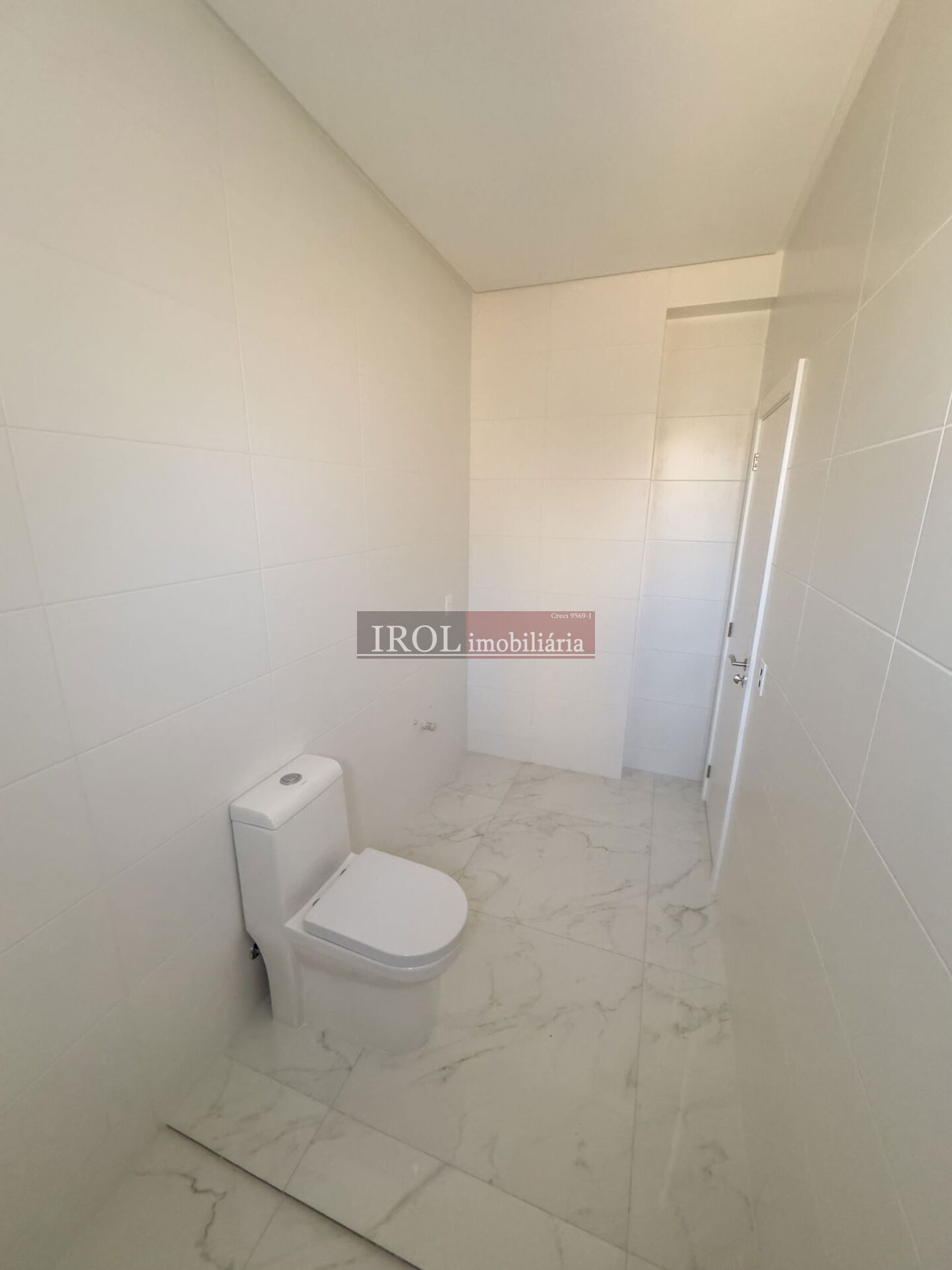 Apartamento à venda com 3 quartos, 138m² - Foto 12