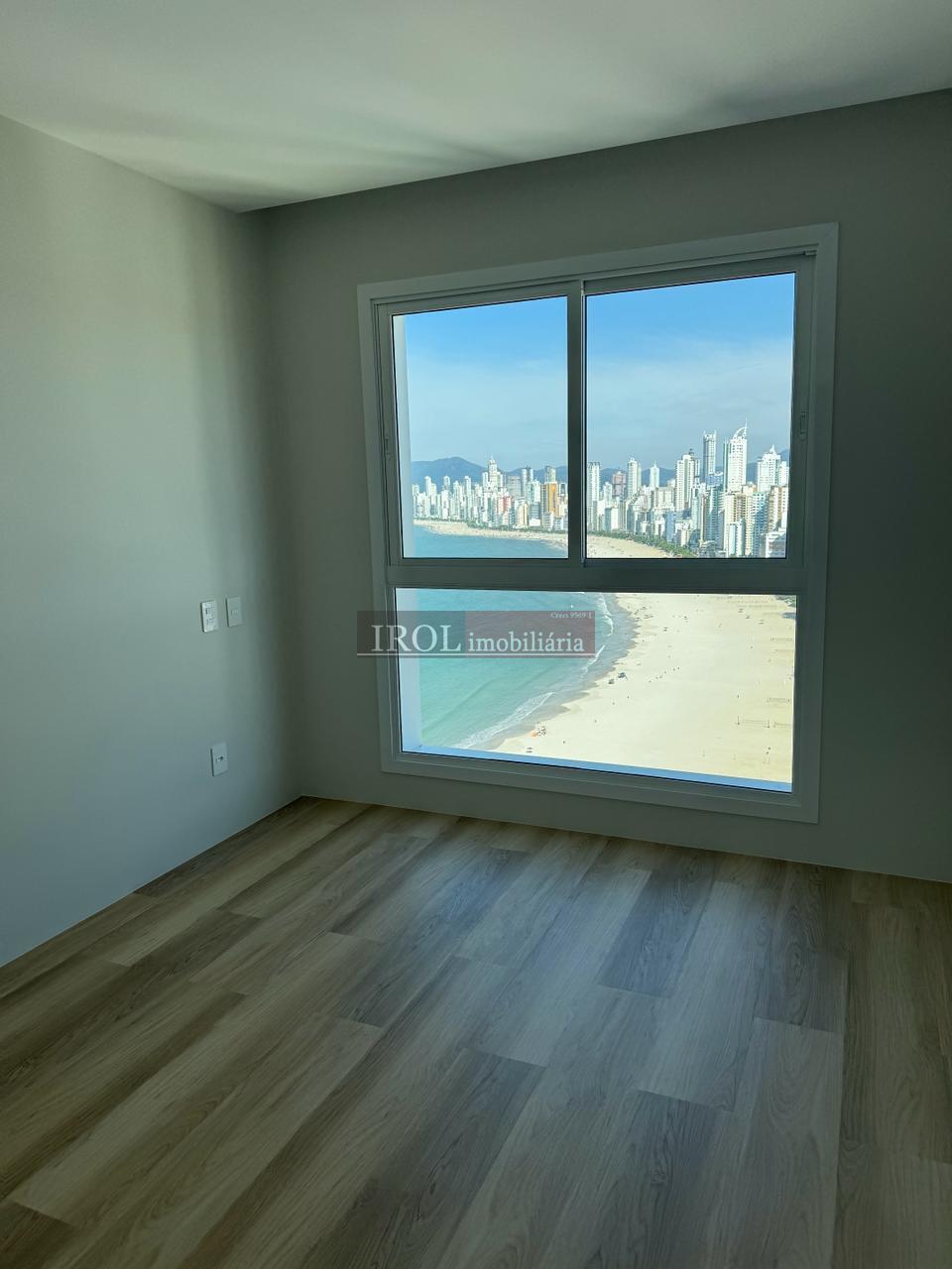 Apartamento à venda com 4 quartos, 151m² - Foto 11