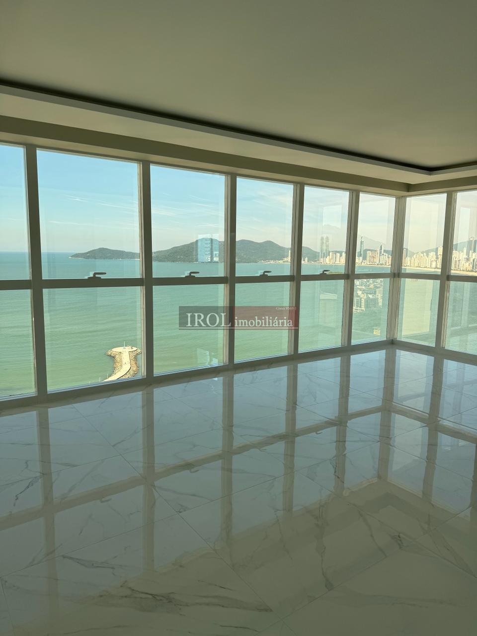 Apartamento à venda com 4 quartos, 151m² - Foto 7