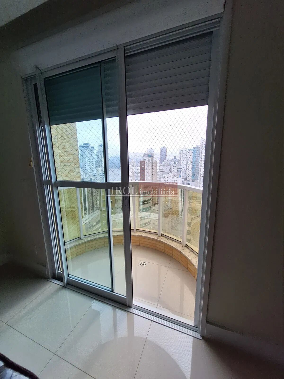 Apartamento para alugar com 3 quartos, 136m² - Foto 10