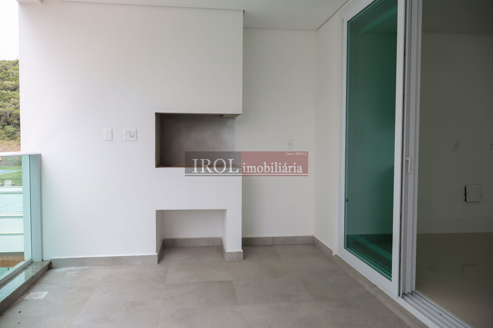 Apartamento à venda com 3 quartos, 242m² - Foto 13