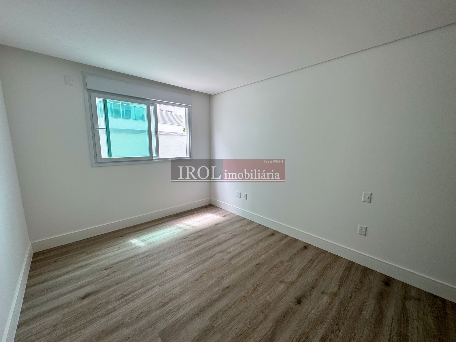 Apartamento à venda com 3 quartos, 242m² - Foto 20