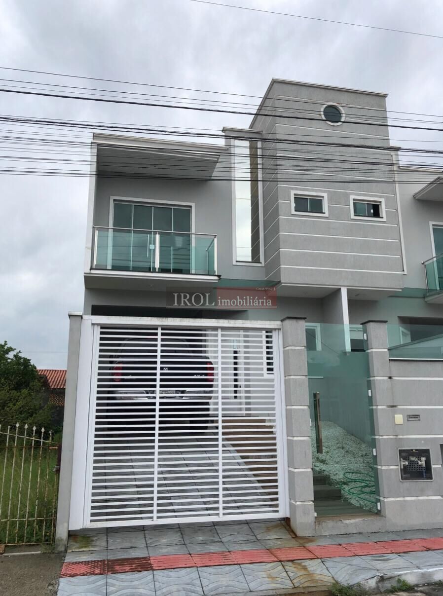 Sobrado à venda com 3 quartos, 100m² - Foto 1