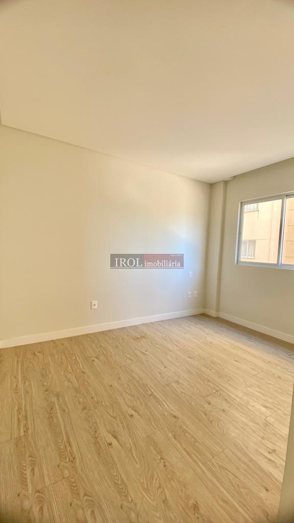 Apartamento à venda com 2 quartos, 77m² - Foto 12