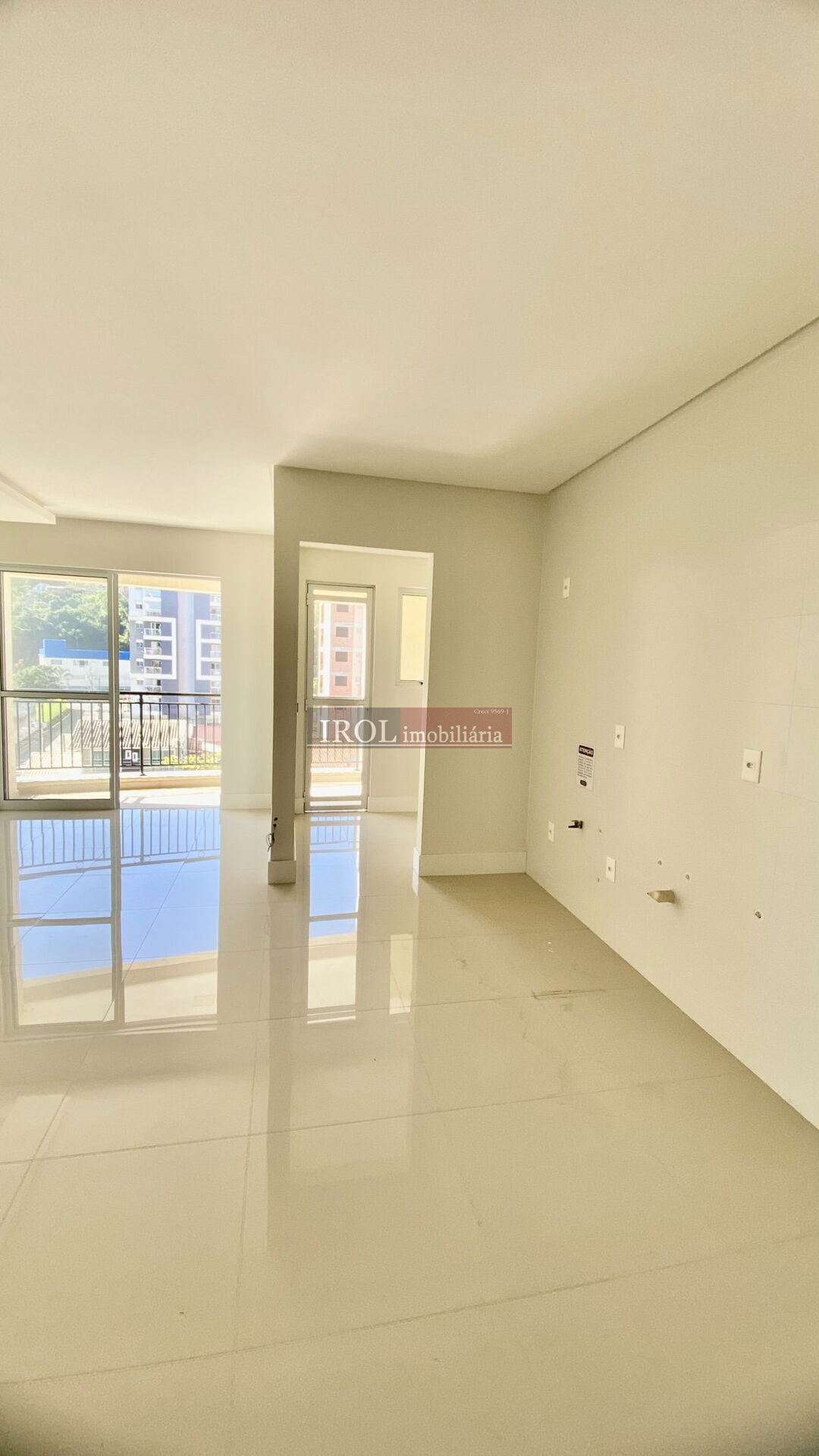 Apartamento à venda com 2 quartos, 77m² - Foto 9