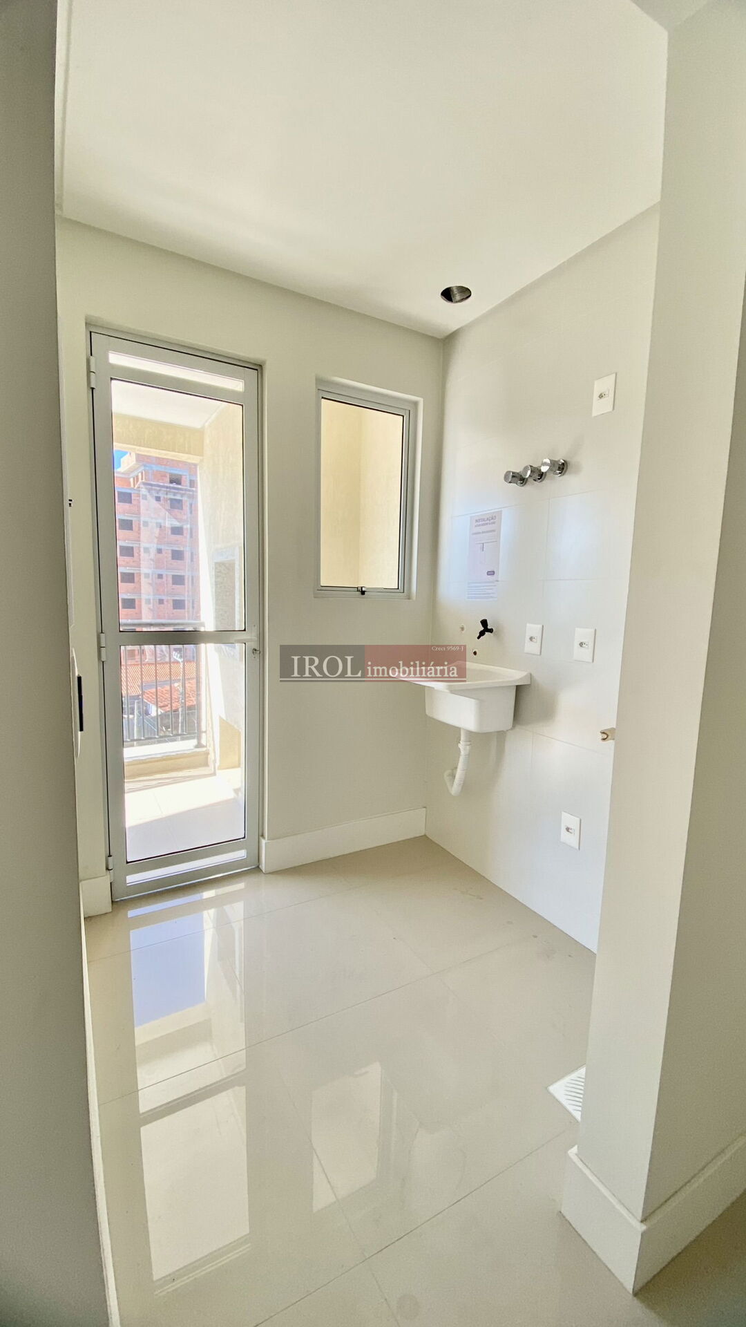 Apartamento à venda com 2 quartos, 77m² - Foto 8