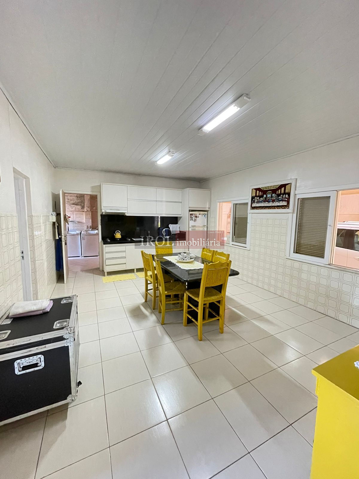 Casa à venda com 3 quartos, 300m² - Foto 4