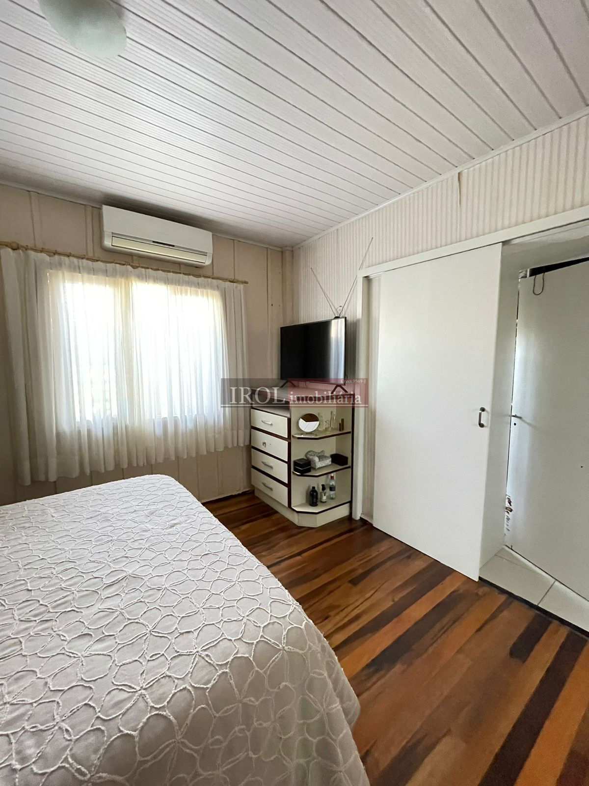 Casa à venda com 3 quartos, 300m² - Foto 10