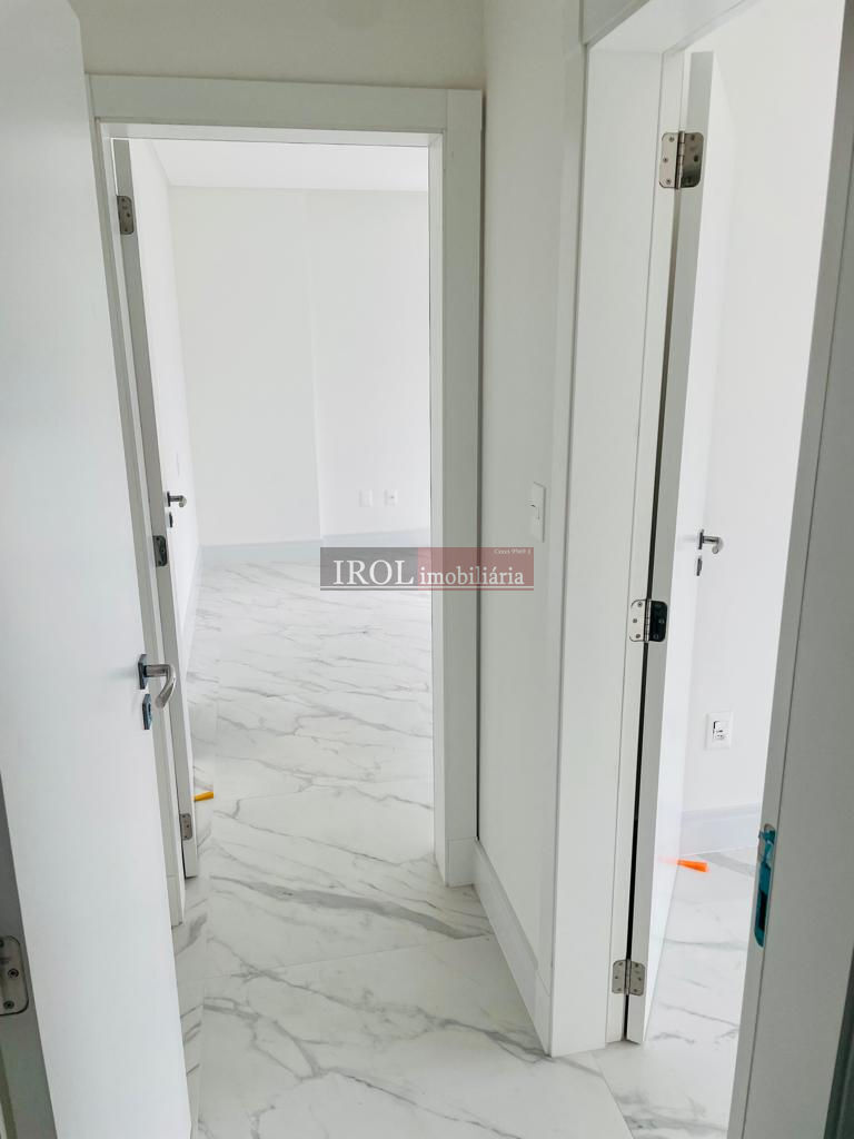 Apartamento à venda com 3 quartos, 109m² - Foto 19