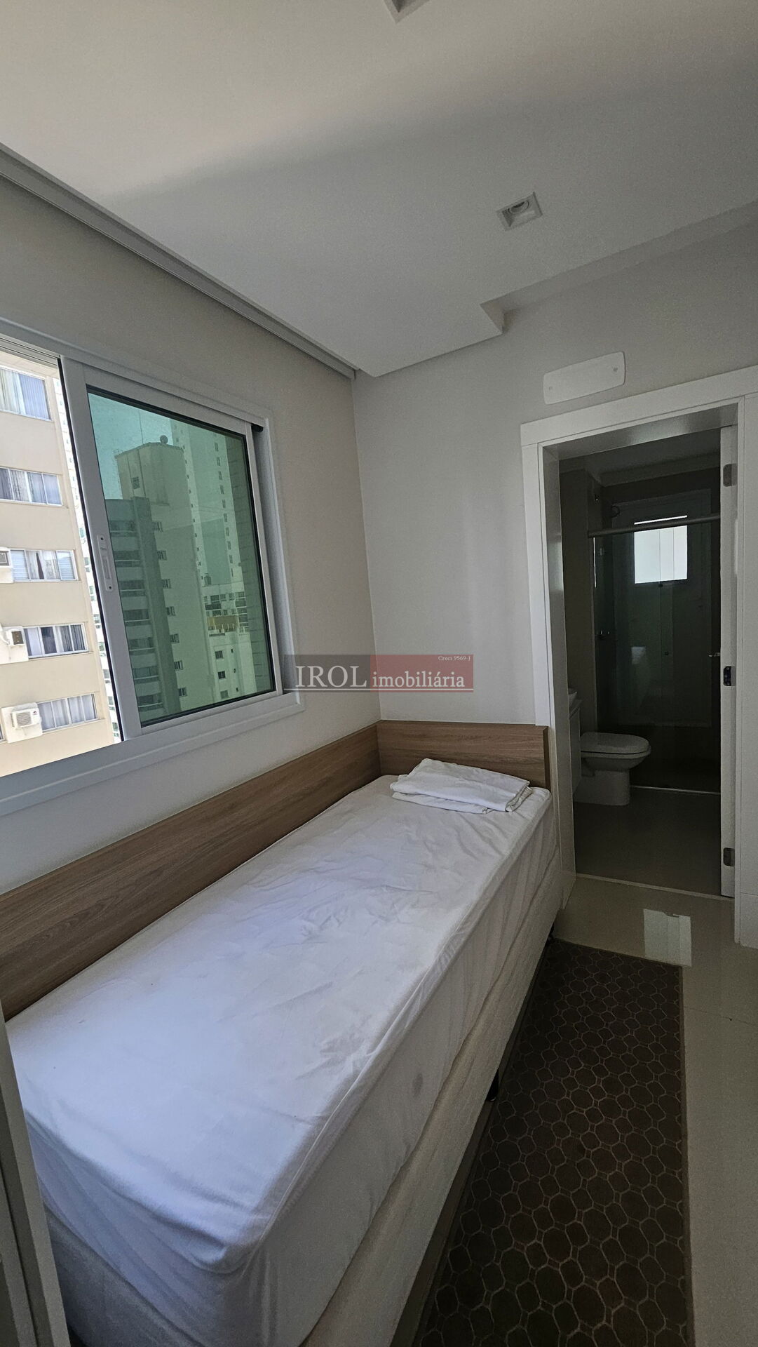 Apartamento à venda com 5 quartos, 283m² - Foto 3