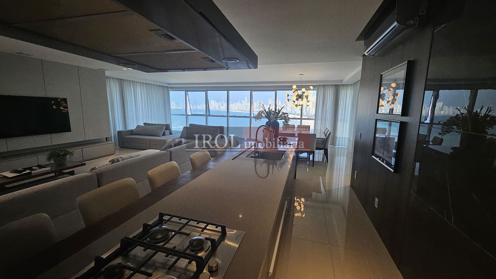 Apartamento à venda com 5 quartos, 283m² - Foto 12