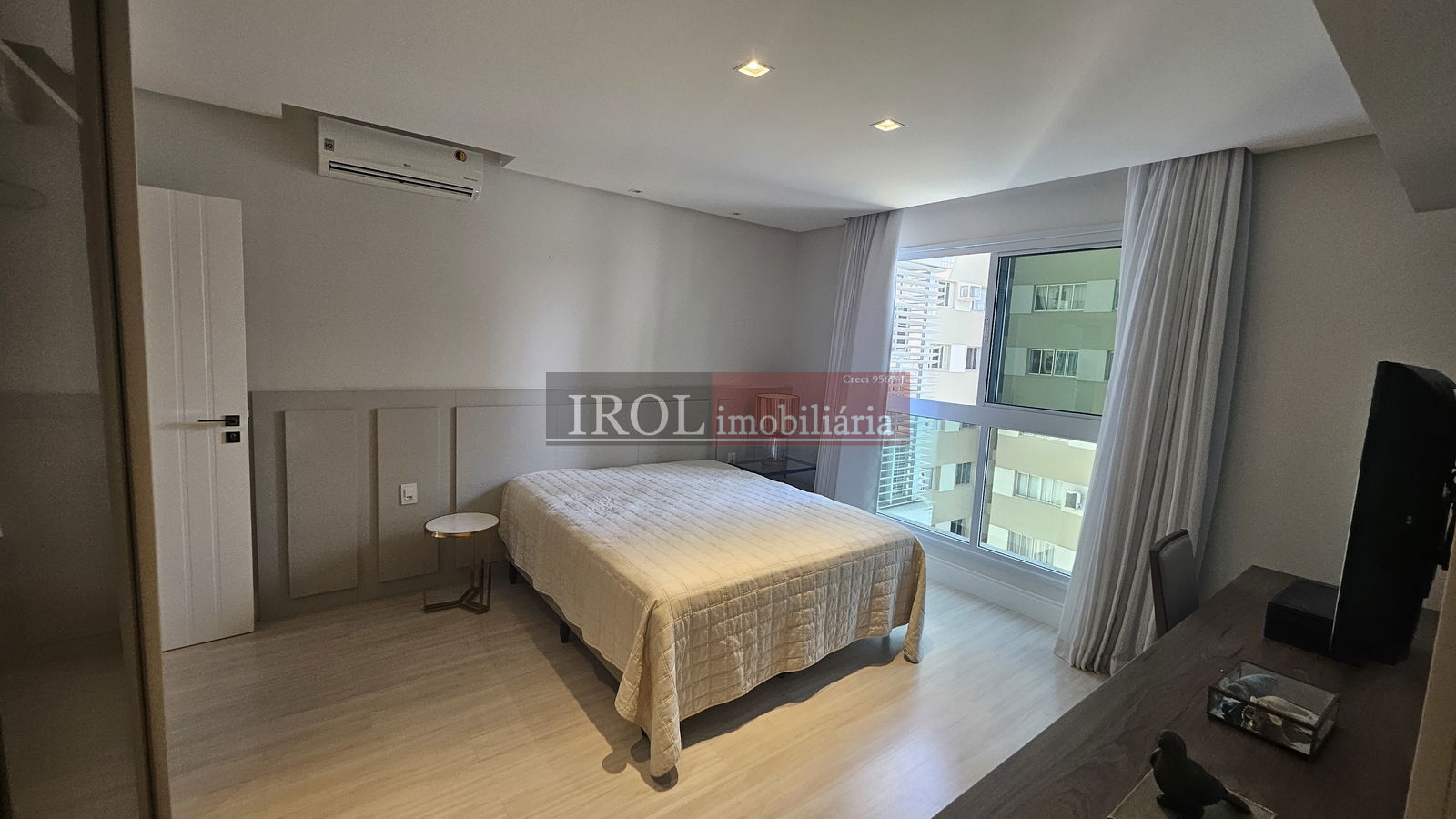 Apartamento à venda com 5 quartos, 283m² - Foto 36