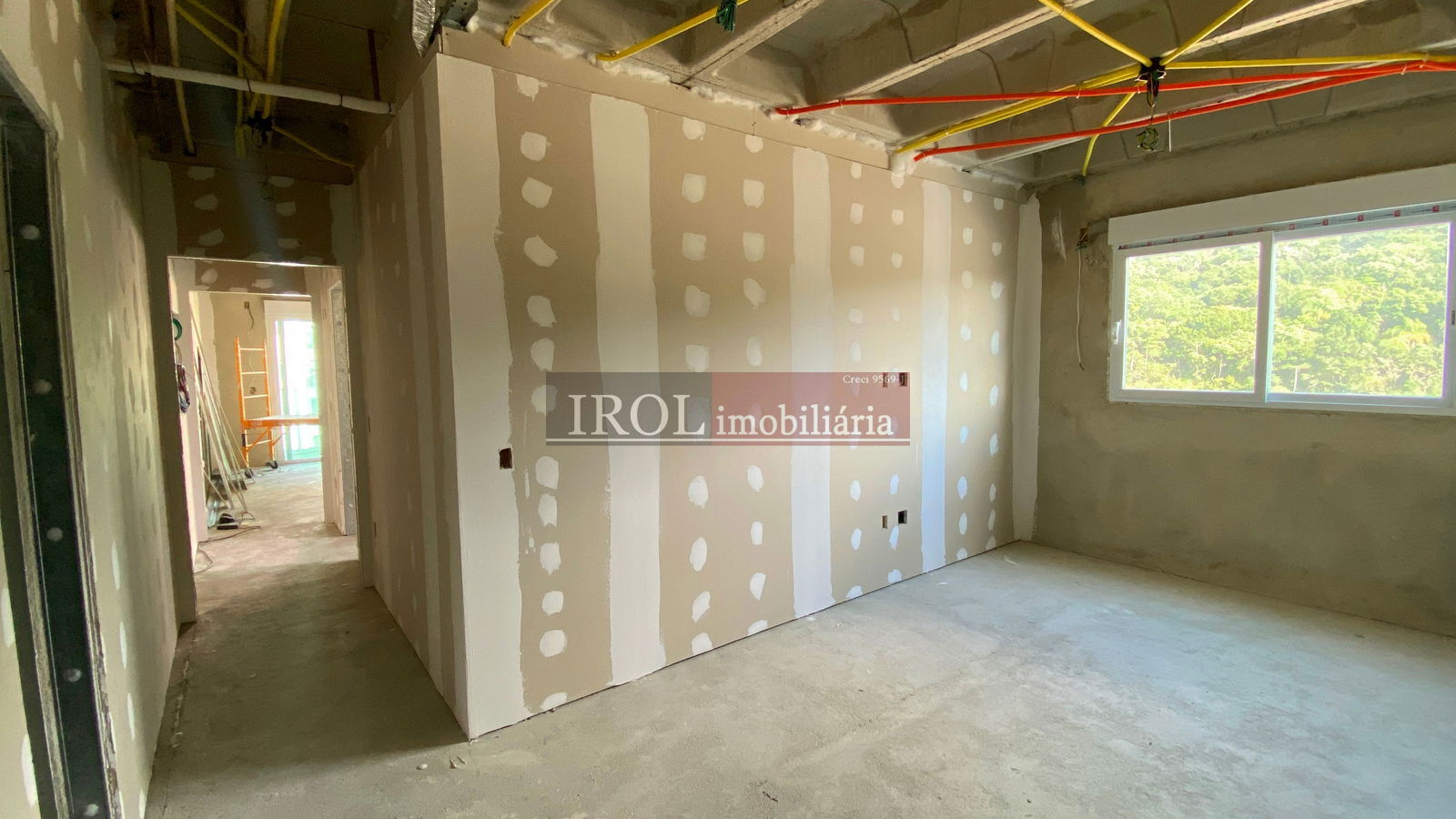 Apartamento à venda com 4 quartos, 180m² - Foto 35