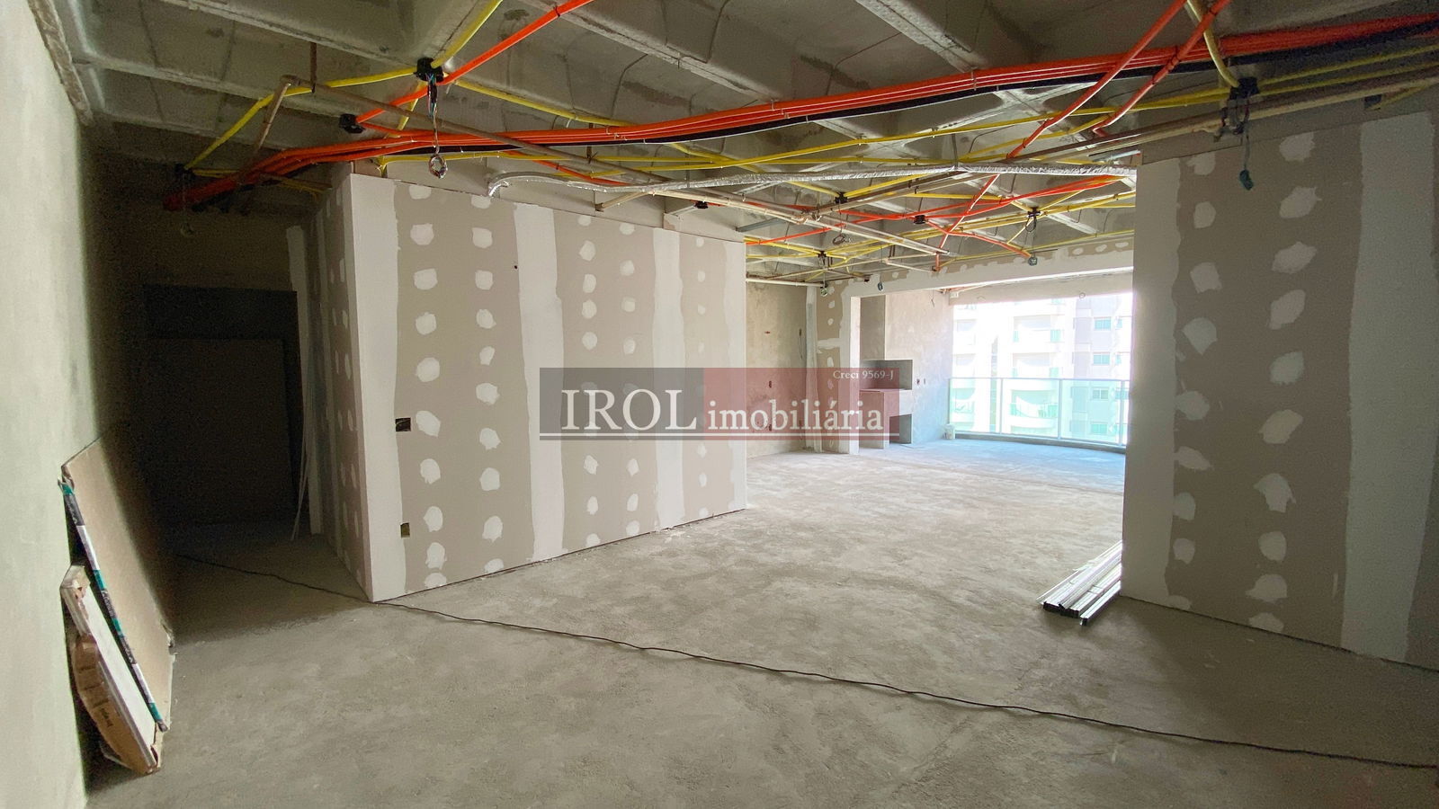 Apartamento à venda com 4 quartos, 180m² - Foto 15