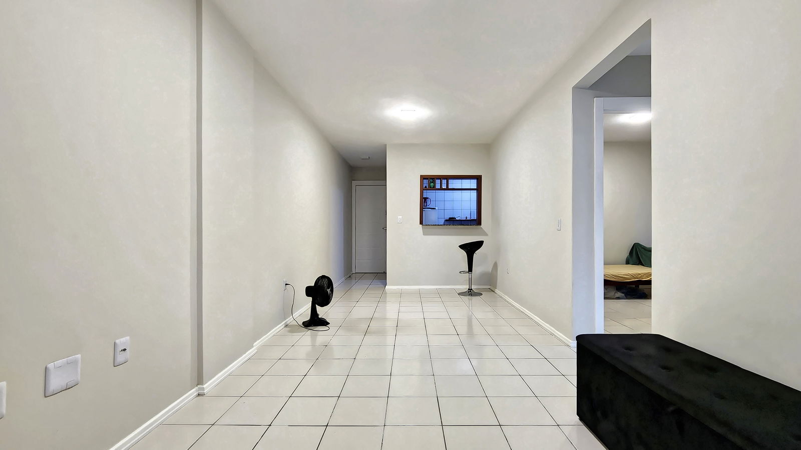 Apartamento à venda com 2 quartos, 66m² - Foto 3