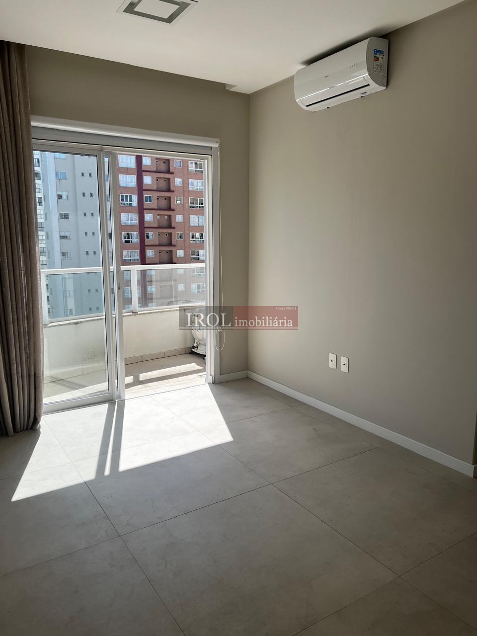 Cobertura à venda com 4 quartos, 240m² - Foto 12