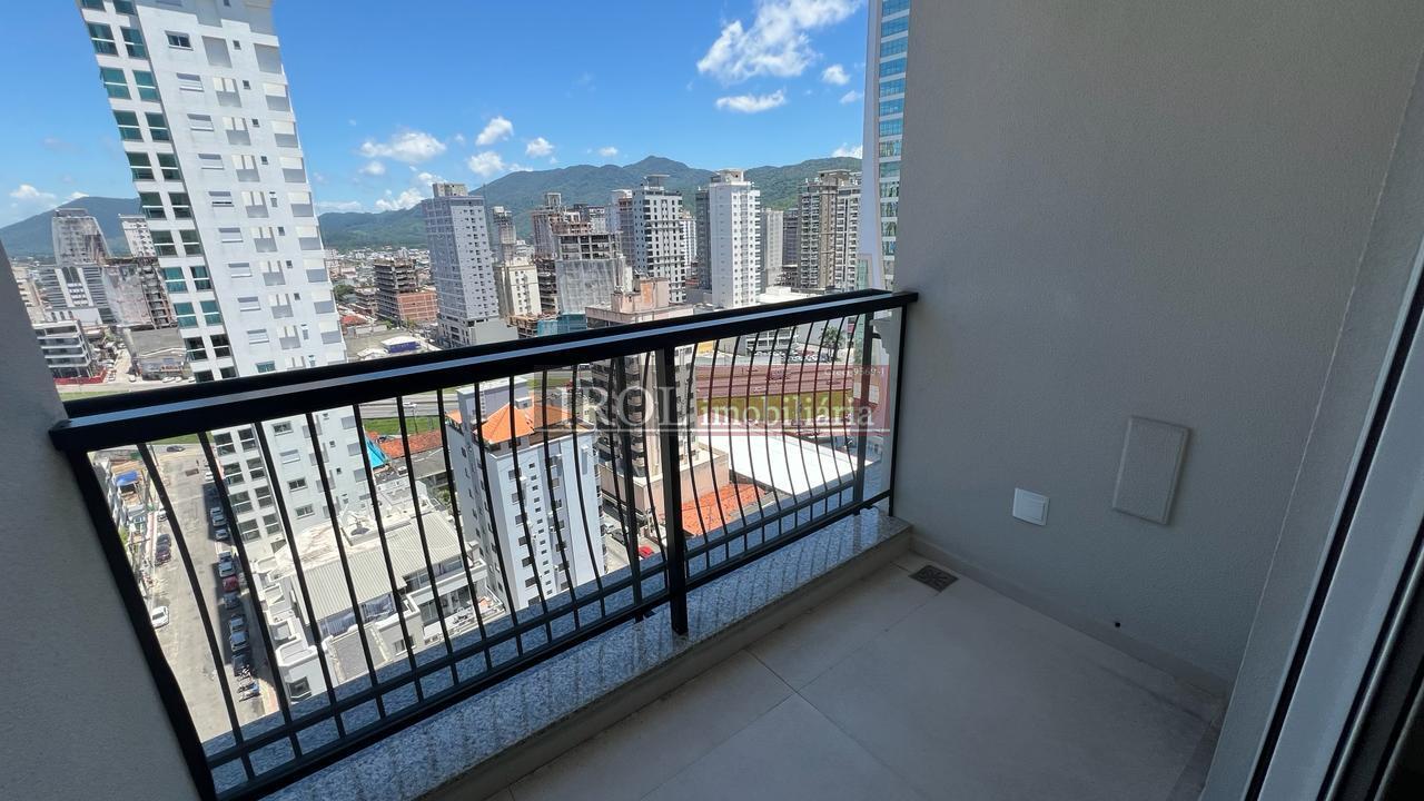 Apartamento à venda com 4 quartos, 190m² - Foto 19