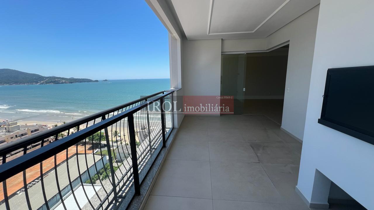 Apartamento à venda com 4 quartos, 190m² - Foto 2