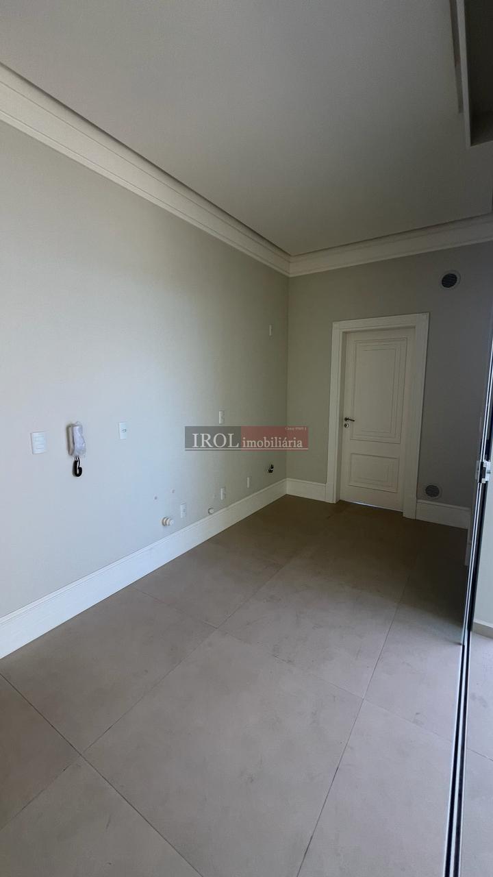 Apartamento à venda com 4 quartos, 190m² - Foto 23