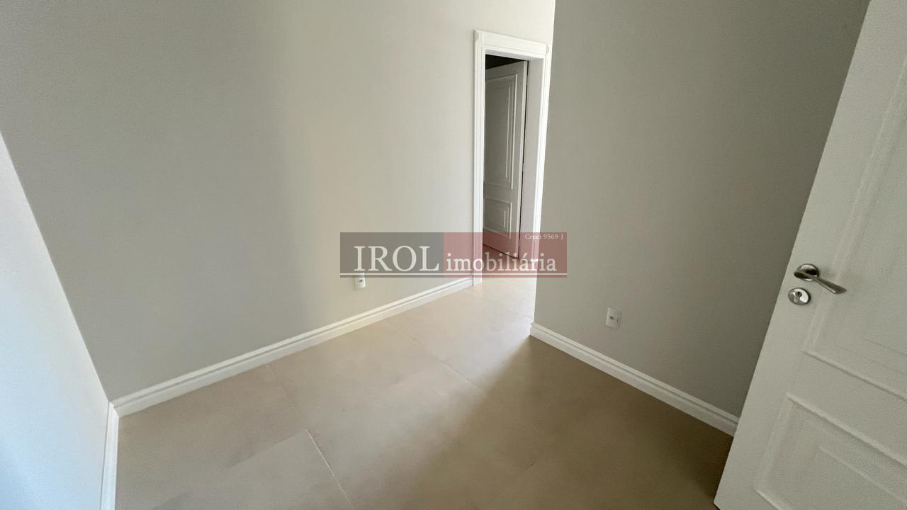 Apartamento à venda com 4 quartos, 190m² - Foto 15