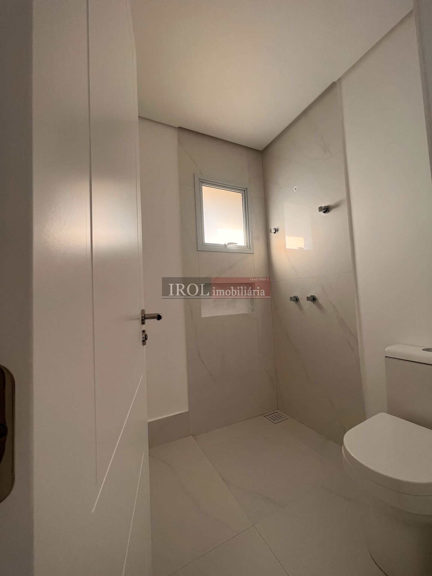 Apartamento à venda com 3 quartos, 130m² - Foto 29