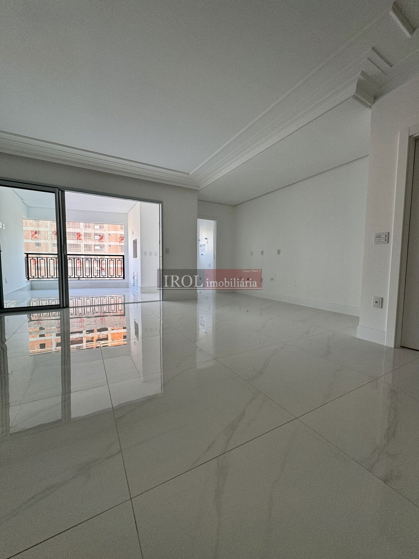 Apartamento à venda com 3 quartos, 130m² - Foto 18