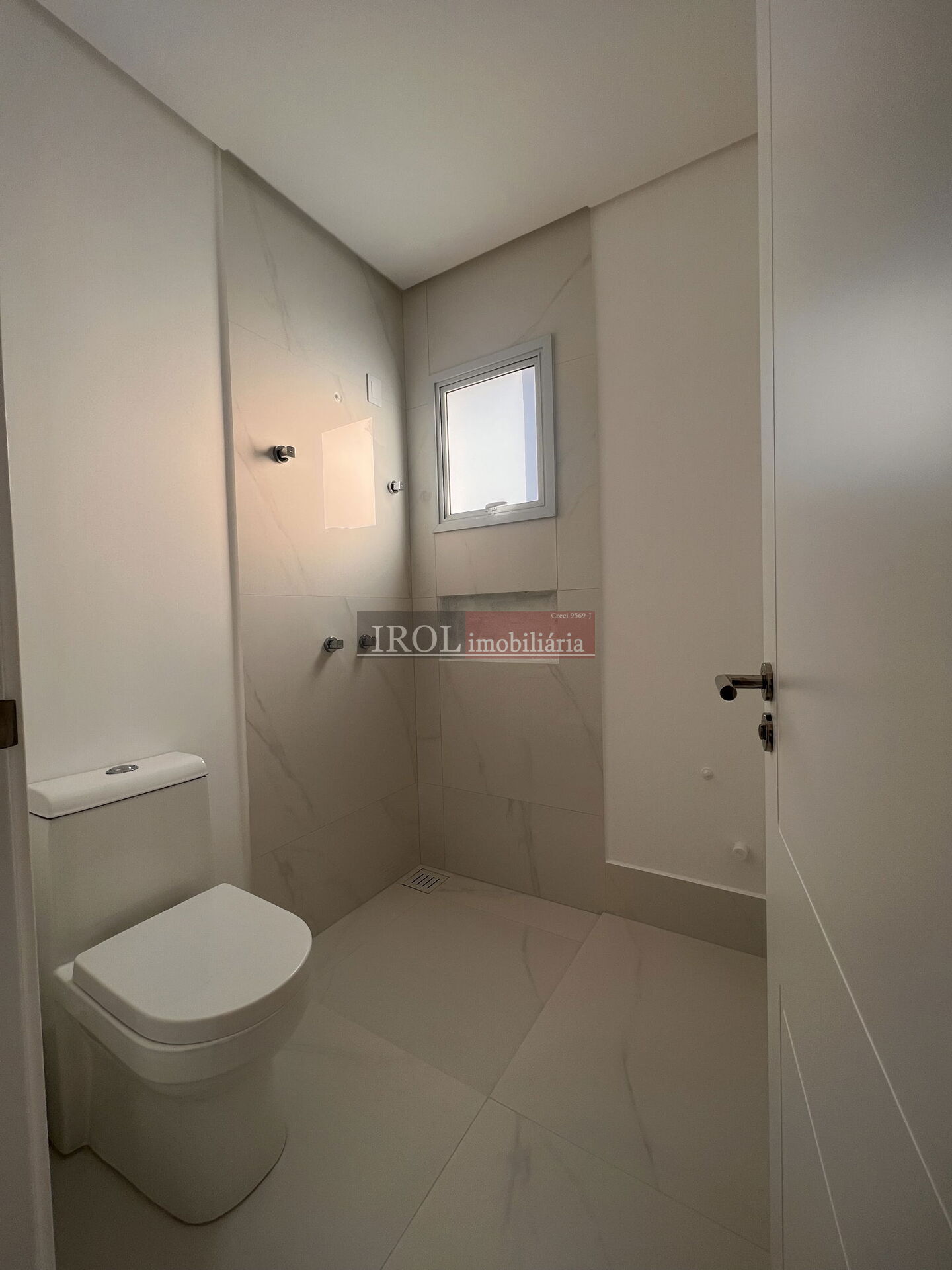 Apartamento à venda com 3 quartos, 130m² - Foto 31