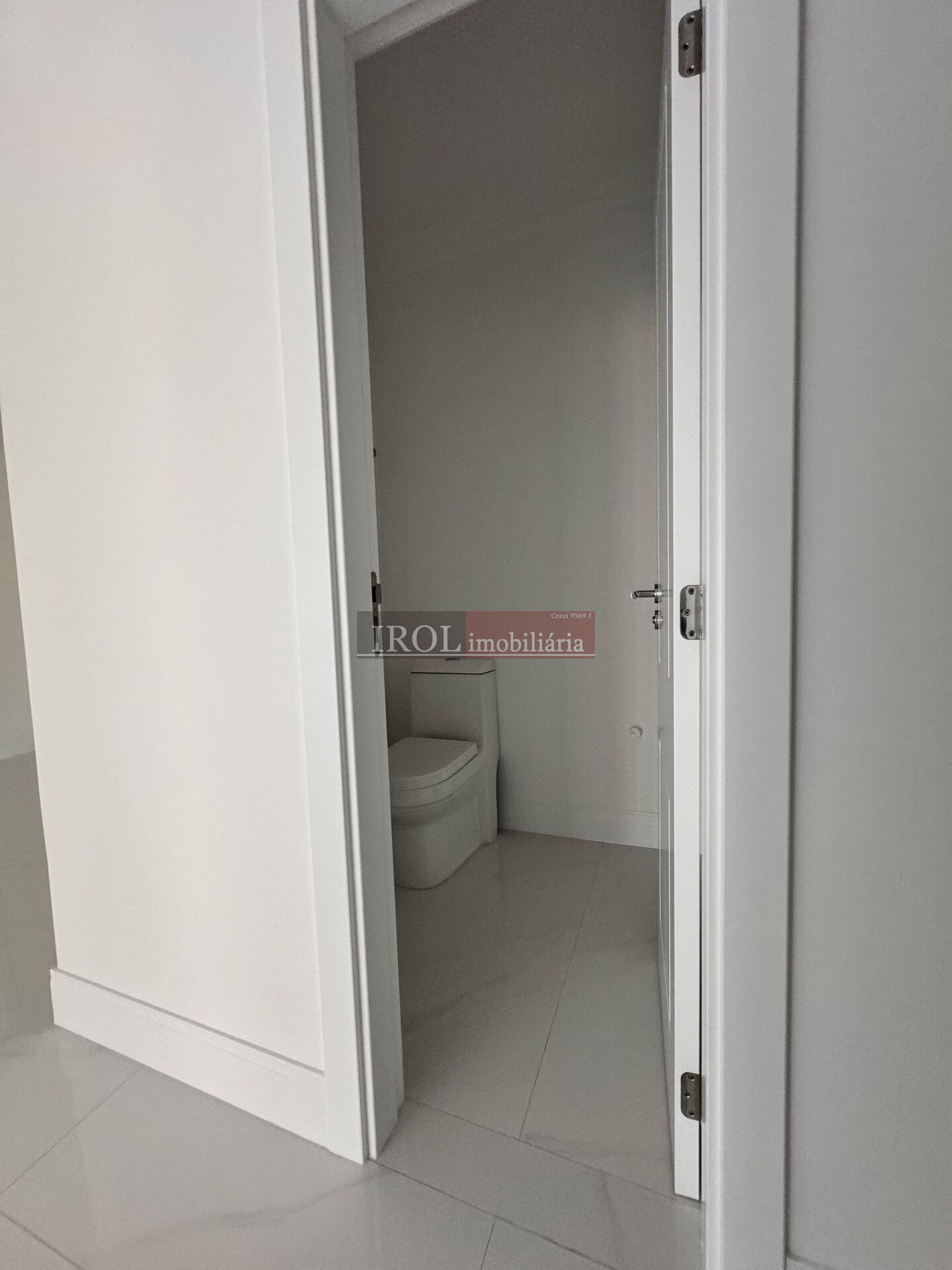 Apartamento à venda com 3 quartos, 130m² - Foto 24