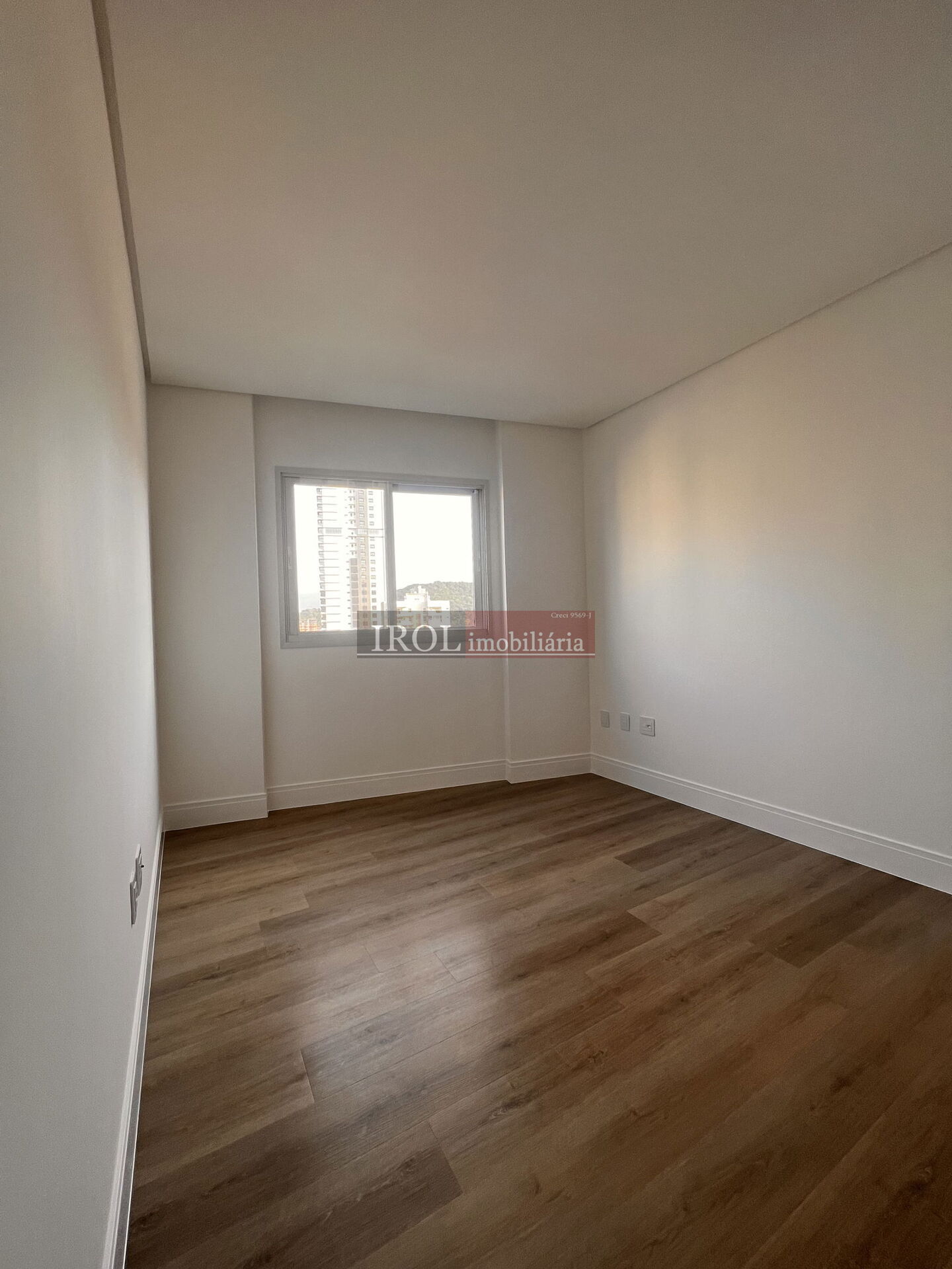 Apartamento à venda com 3 quartos, 130m² - Foto 32