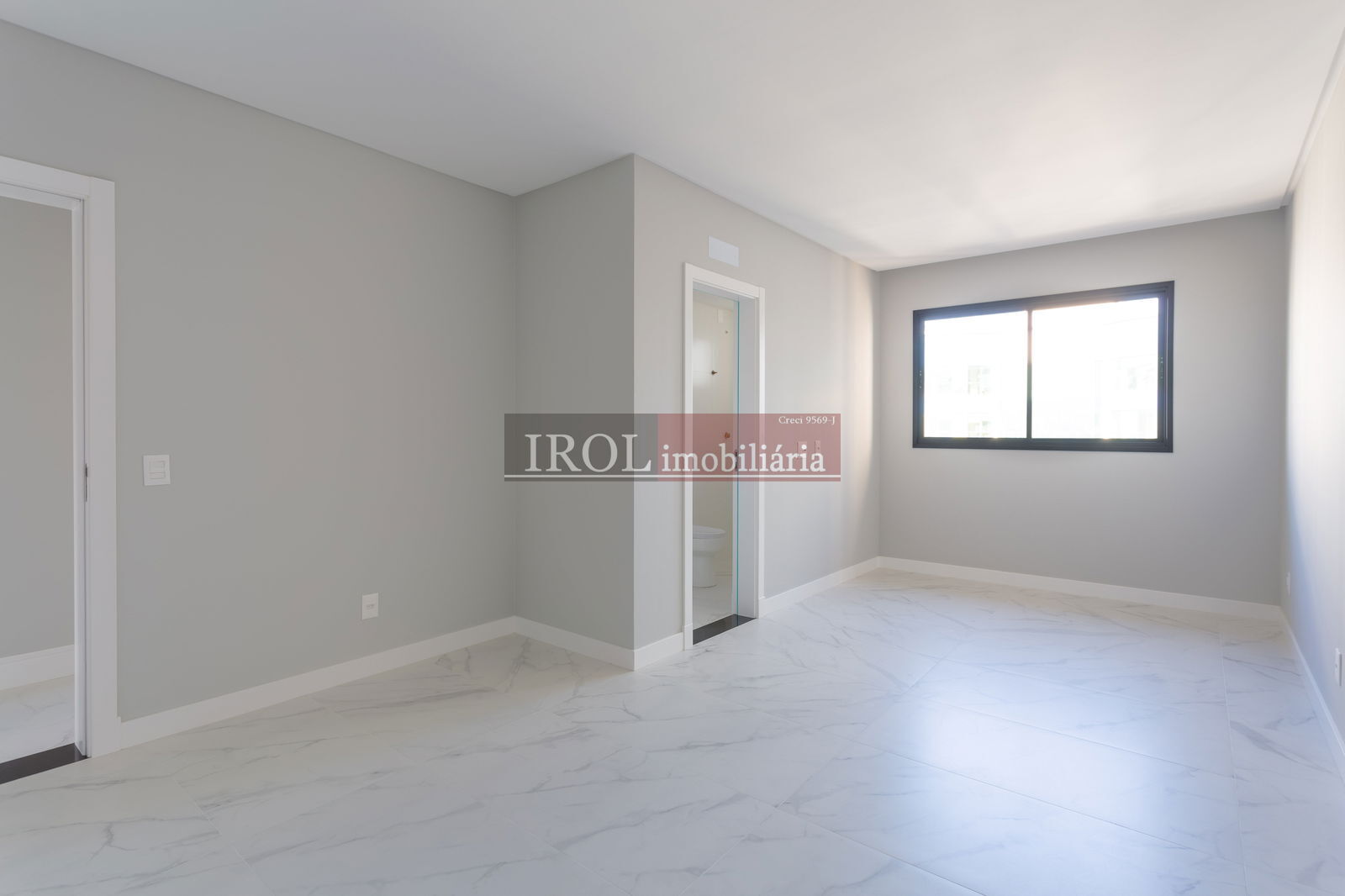 Apartamento à venda com 3 quartos, 118m² - Foto 5