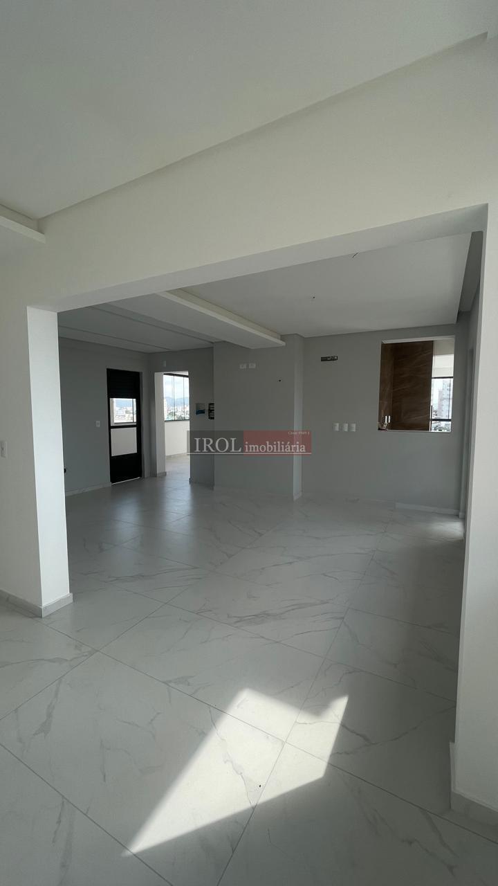 Apartamento à venda com 3 quartos, 170m² - Foto 34