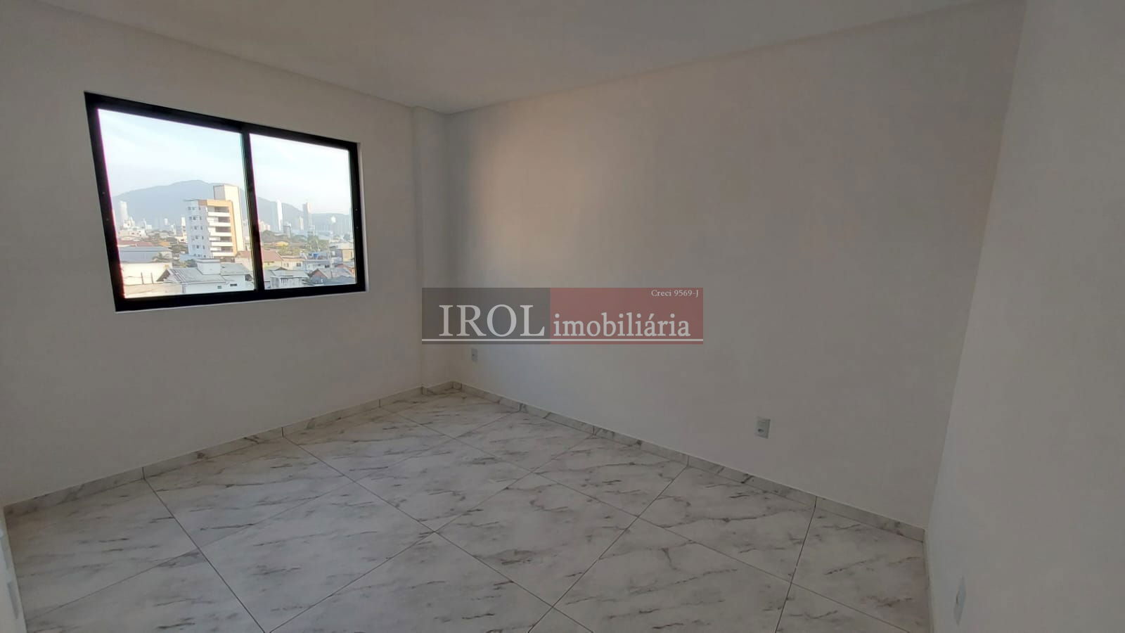 Apartamento à venda com 3 quartos, 170m² - Foto 14