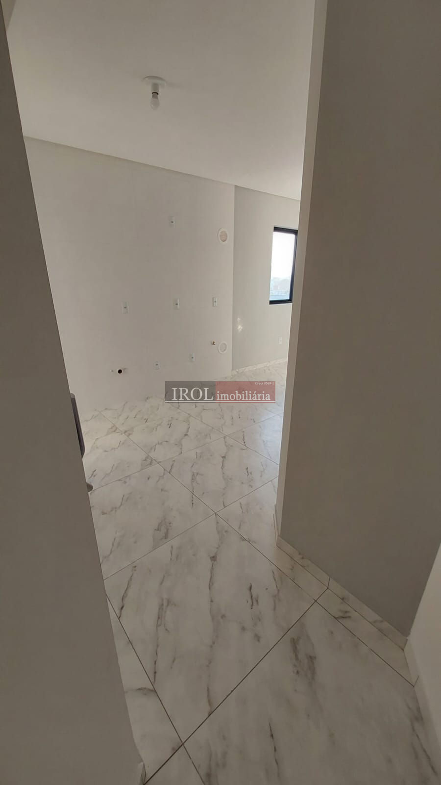 Apartamento à venda com 3 quartos, 170m² - Foto 12