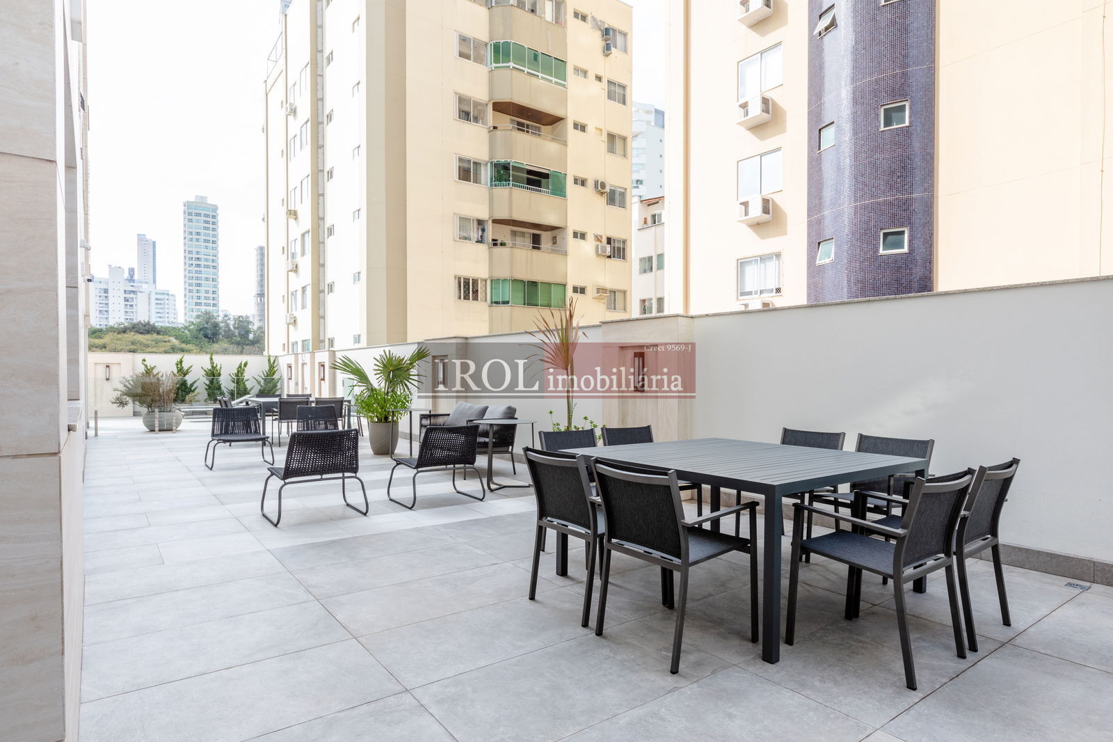 Apartamento à venda com 3 quartos, 118m² - Foto 22