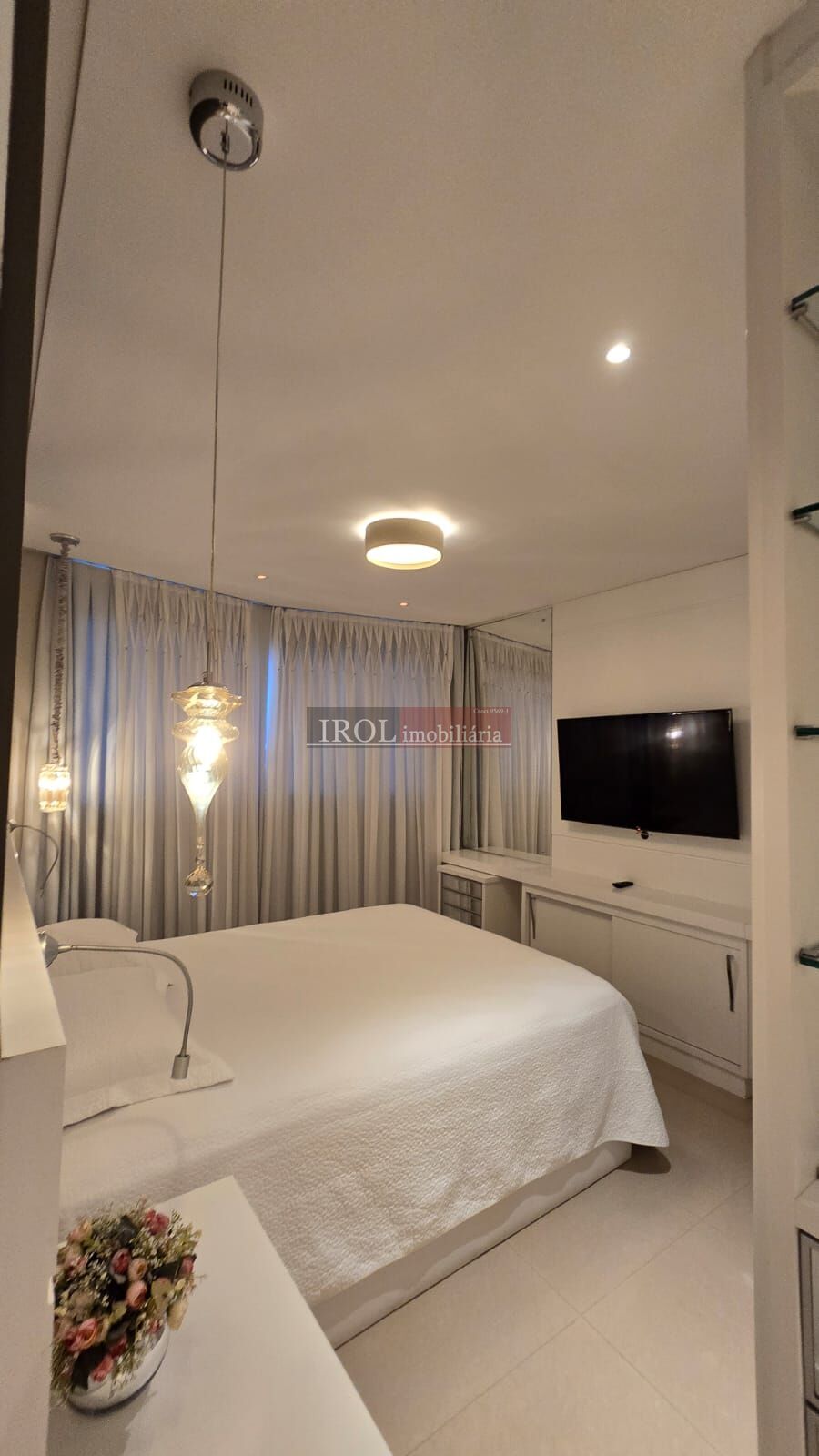 Apartamento à venda com 3 quartos, 118m² - Foto 3