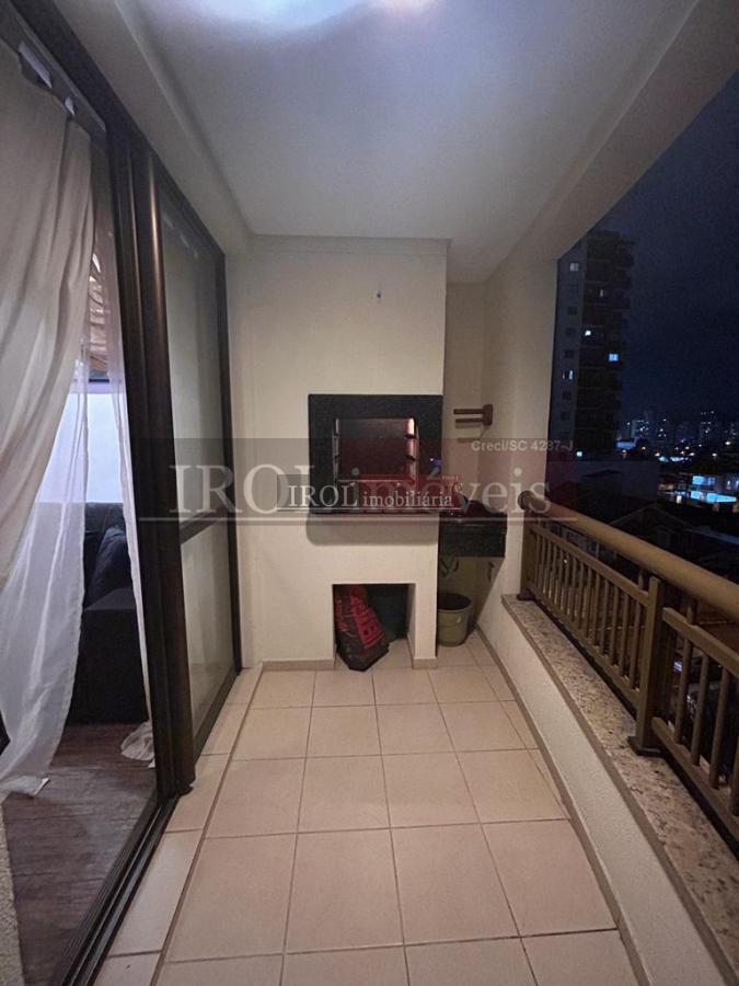 Apartamento à venda com 2 quartos, 72m² - Foto 16