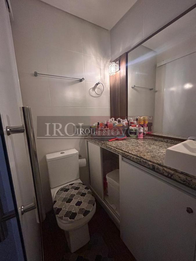 Apartamento à venda com 2 quartos, 72m² - Foto 11