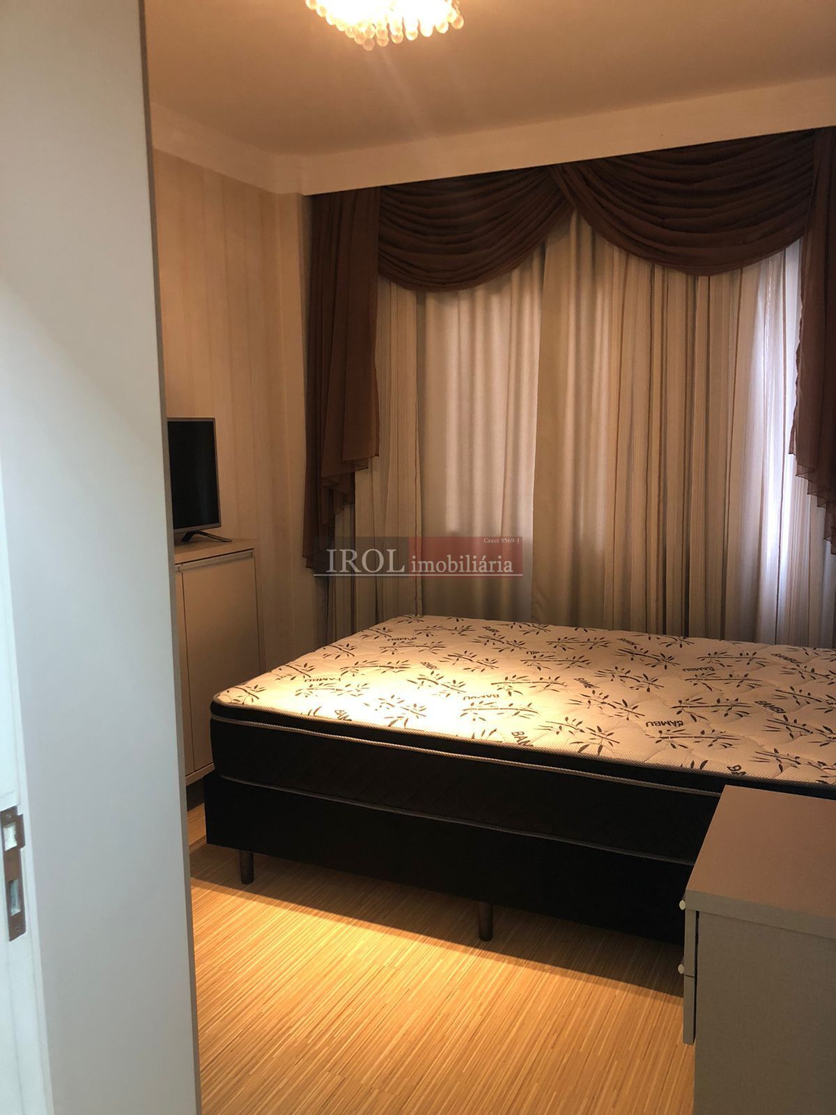 Apartamento à venda com 2 quartos, 99m² - Foto 3